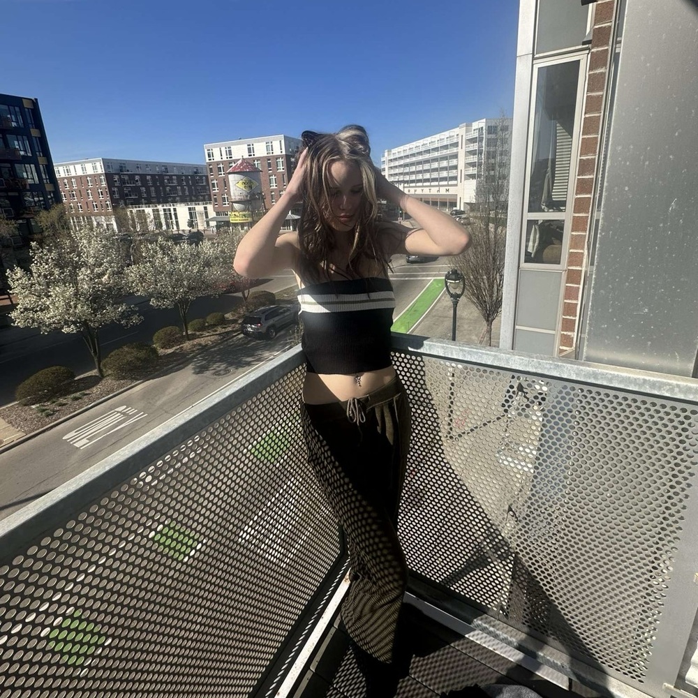 Meet your Posher, Addy